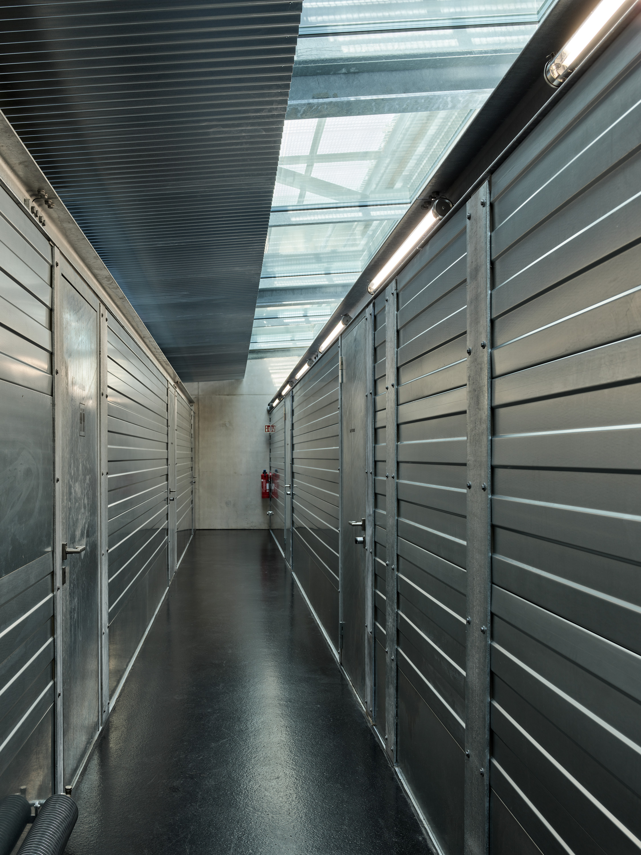 Ahp0061 AIQ4 012625 J3